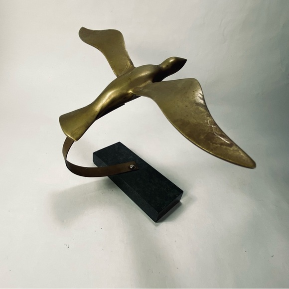 6" Vintage Mid Century Modern Solid Brass Sea Gull Sculpture Bird Marble Base - Picture 2 of 15